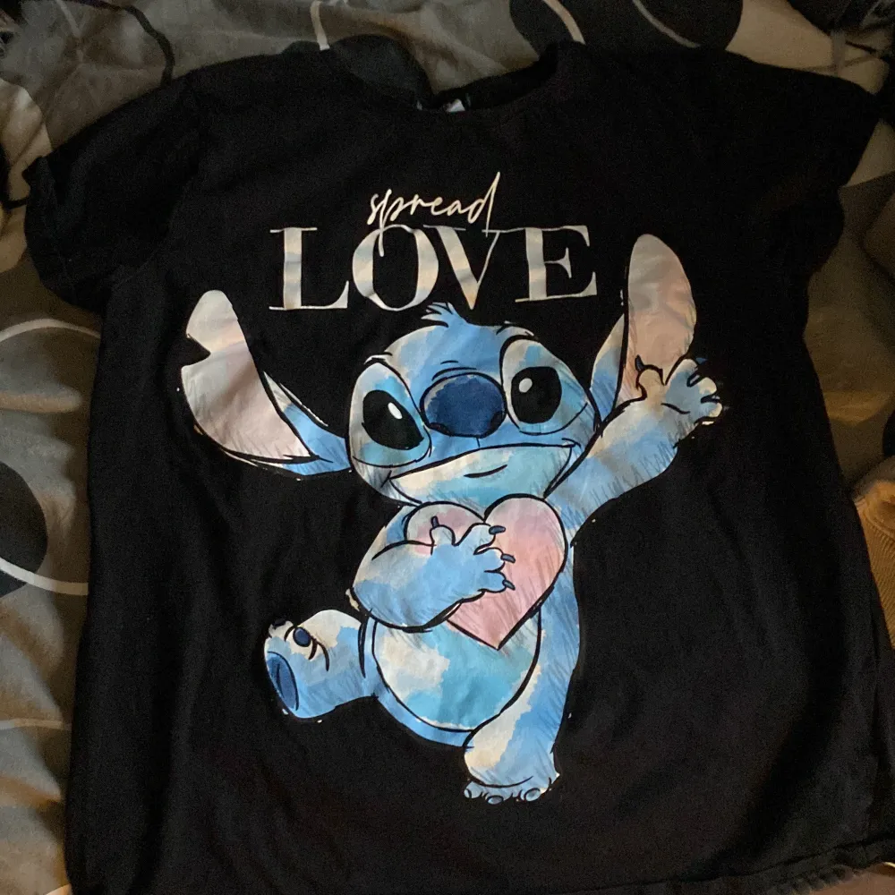  T-shirt  med Stitch.. T-shirts.