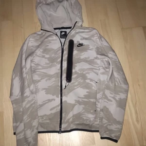 Nike tech fleece - Använder den inte längre 