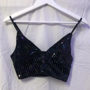 Glittrig Top Paljetter - Paljettlinne perfekt till fest!