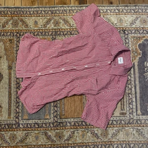 Korsett  - Super söt röd skjorta med korsett detalj