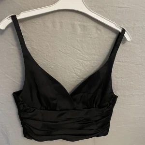 Topp - Topp från Zara, aldrig använd. Inköpt något år sedan