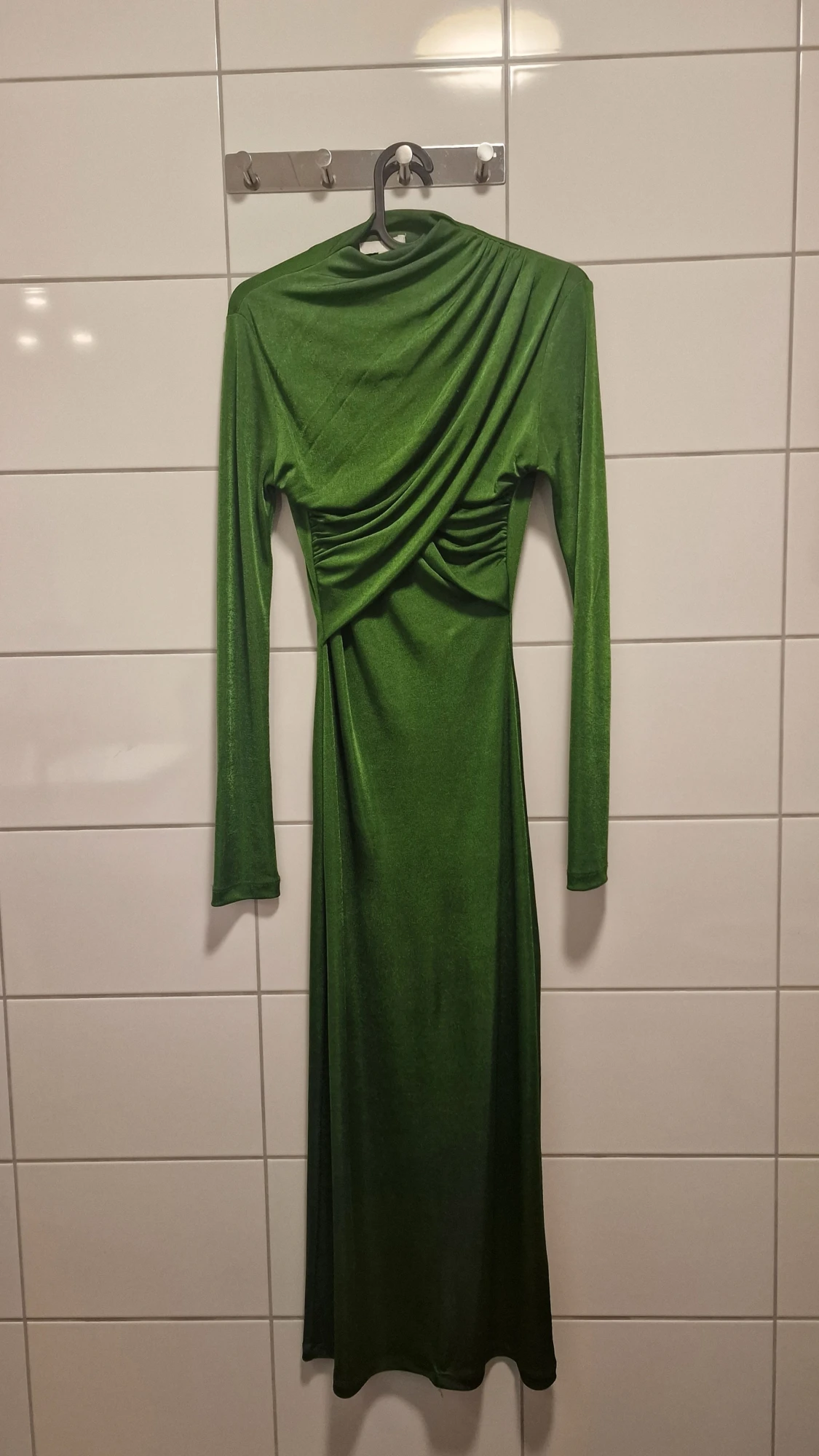 H&M omlottklänning  - 90