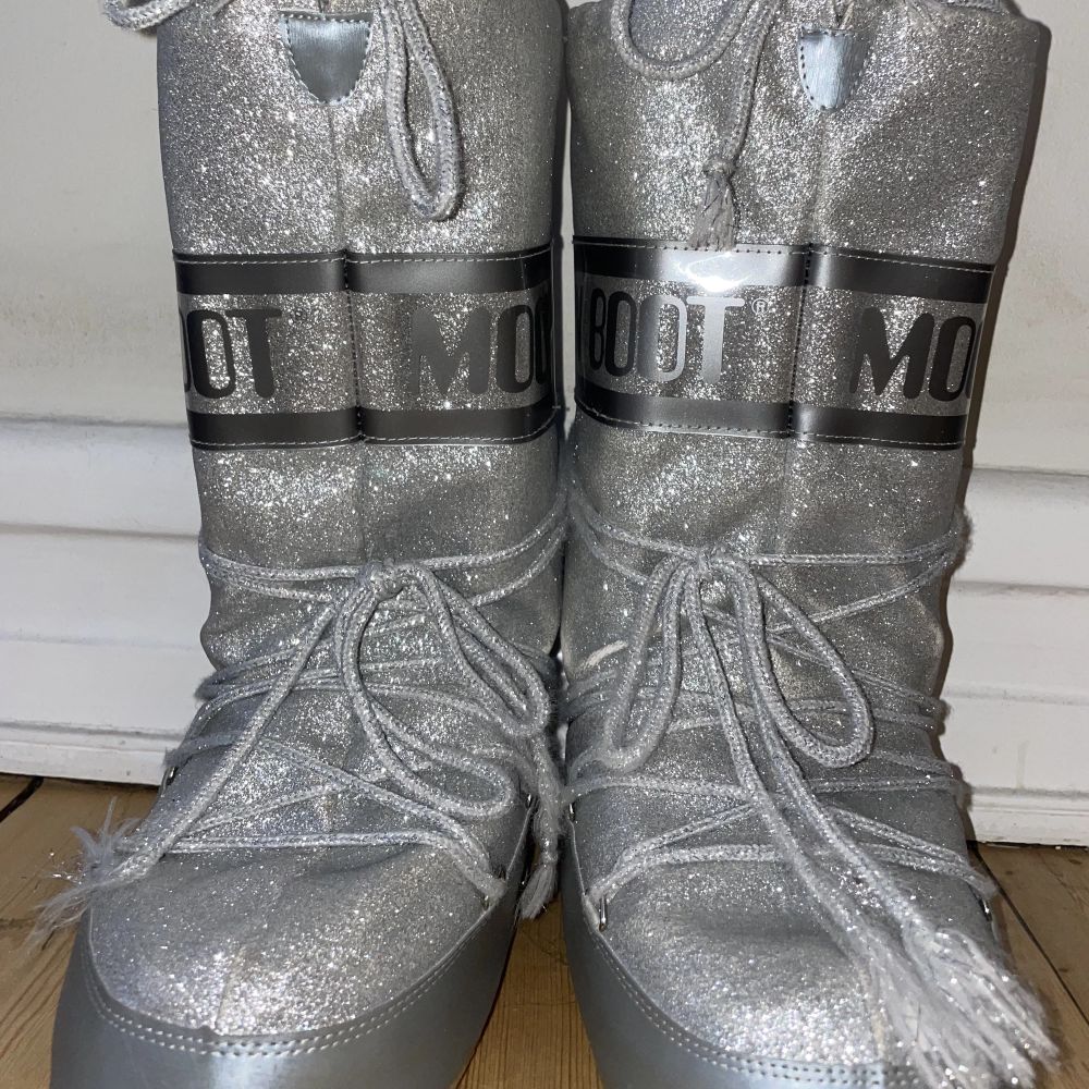 Silver Glitter moonboots! - Moon boot | Plick Second Hand