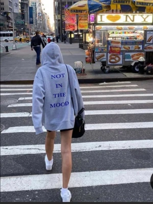 Hoodie - Super snygg hoodie som inte kommer till användning, köpt från USA för 500+tull storlek S-M Säljer för 350+frakt 