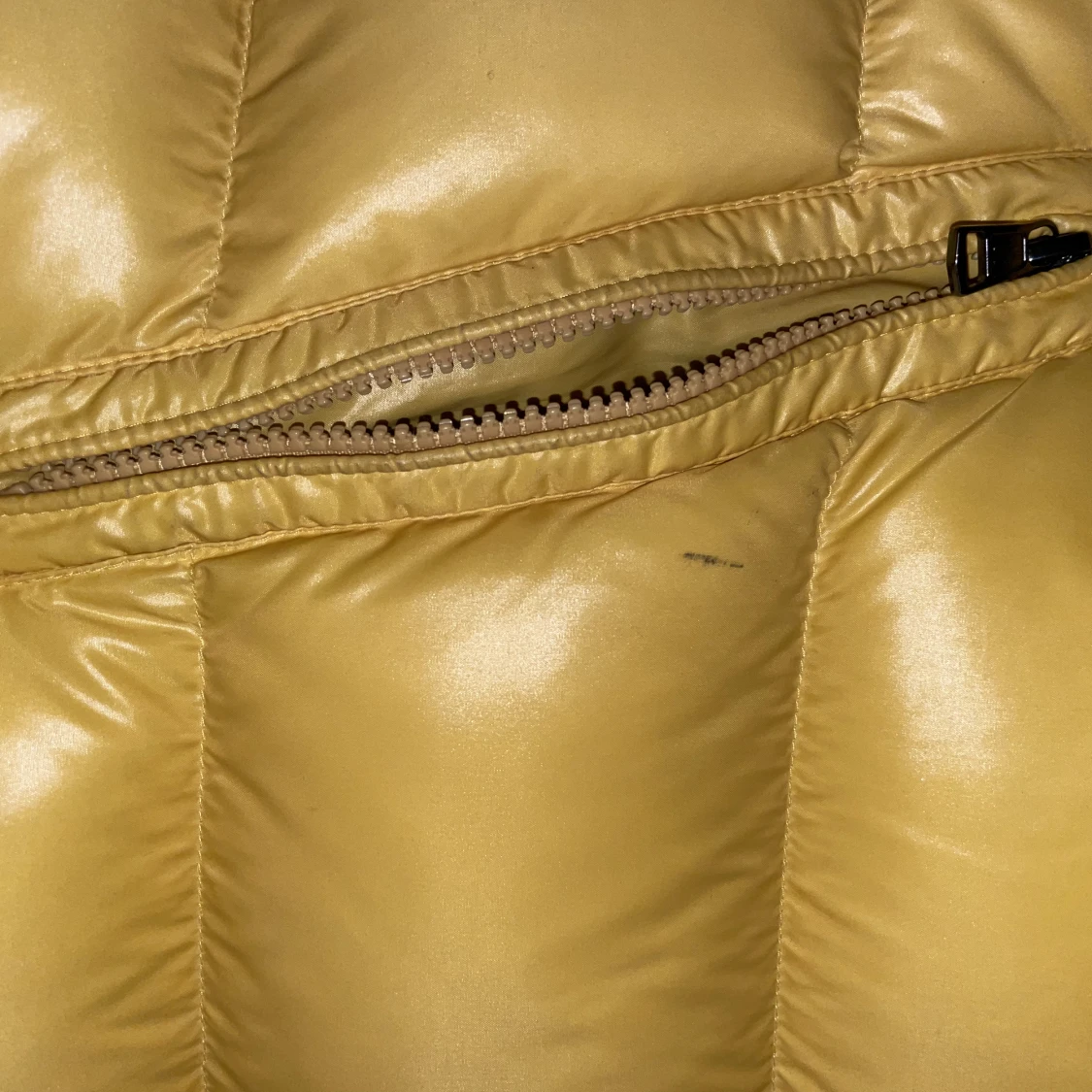 Moncler maya size 2 - 91