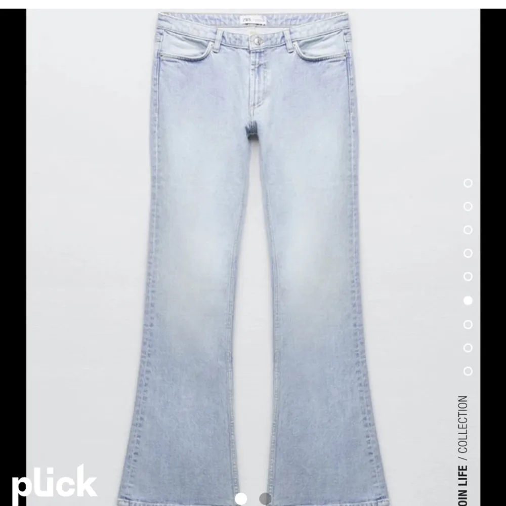 Ett par low waist jeans boot cat frpn zara som säljs för att dom inte kommer till användning. Använt 2 gånger. Bra kvalite snygga sköna sitter bra💓. Jeans & Byxor.