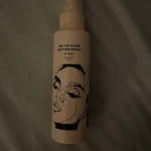 Setting spray  - Lykos on the glow setting spray OANVÄND!!❤️ frakt tillkommer!