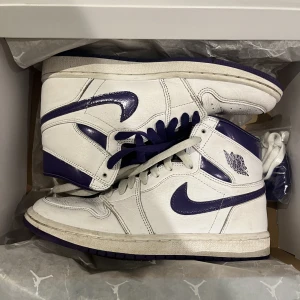 Jordan 1 metallic purple  - Cleana och trendiga Jordan ettor. Rätt så använda