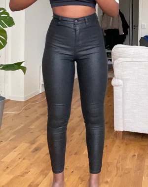 Läderbyxor  - Köpt från Zalando