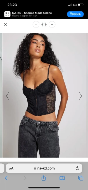 Korsett - Svart korsett från NA-KD 