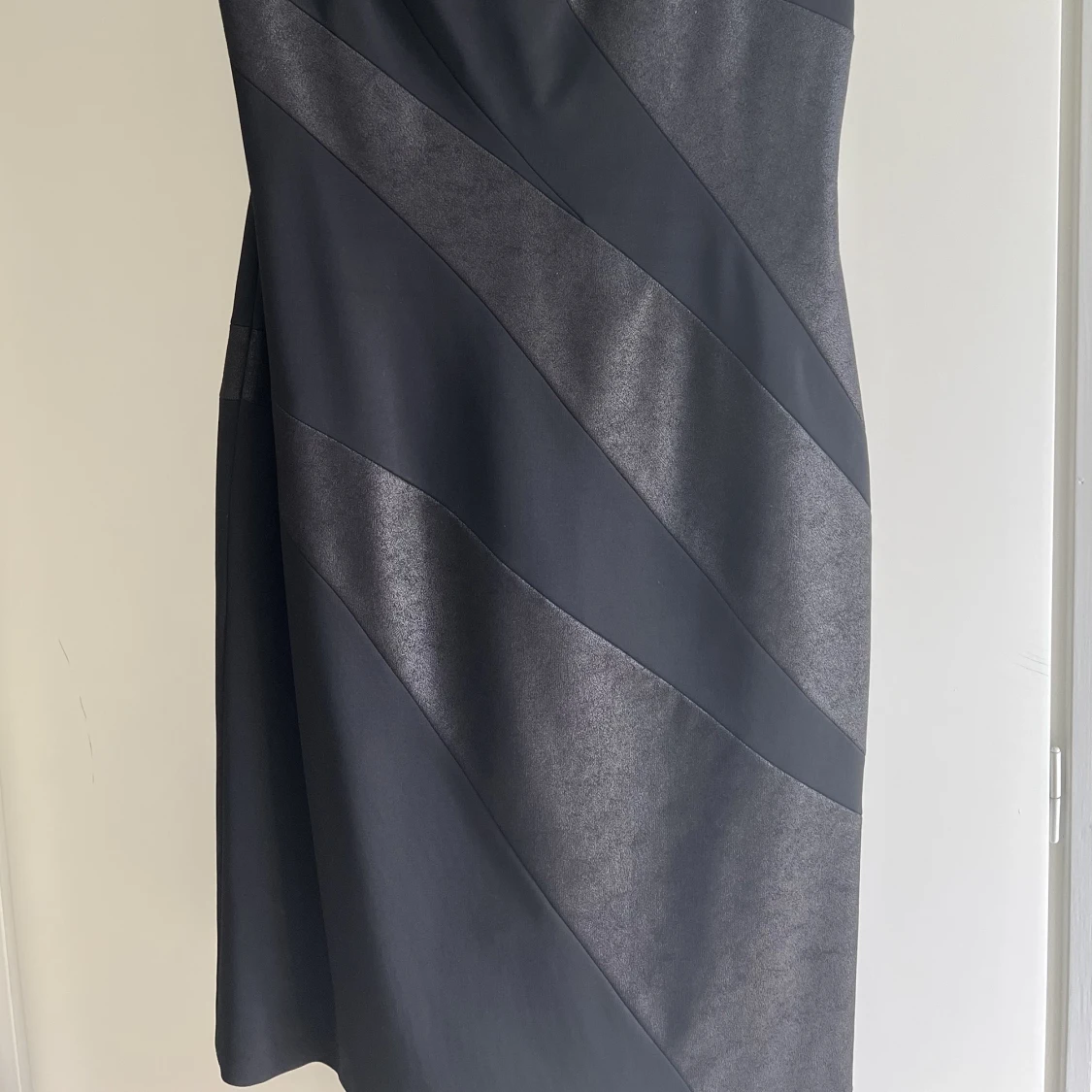 Karen Millen klänning - 90