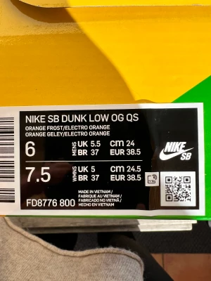 Nya Orange Lobsters - Unika dunks, Orange Lobsters, aldrig använda. Storlek 38,5. Högstbjudande 