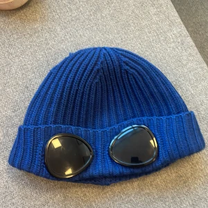 CP company mössa - Cp mössa, bra skick. 250kr