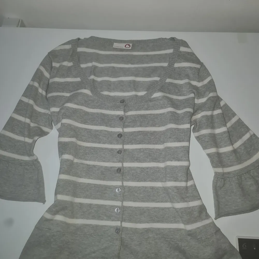 Vintage randig tröja. Nyskick och aldrig använd ♡. Tröjor & Koftor.