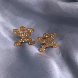 Precolombian Style Jaguar Cufflinks - Goldplated Cuff Links Precolombian Jaguar Motif Handcrafted in Colombia