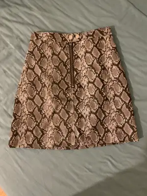 Fint kjol från hm , storlek S