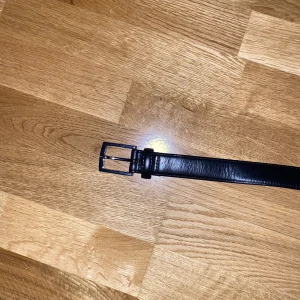 Läderbälte  - Läderbälte 100cm