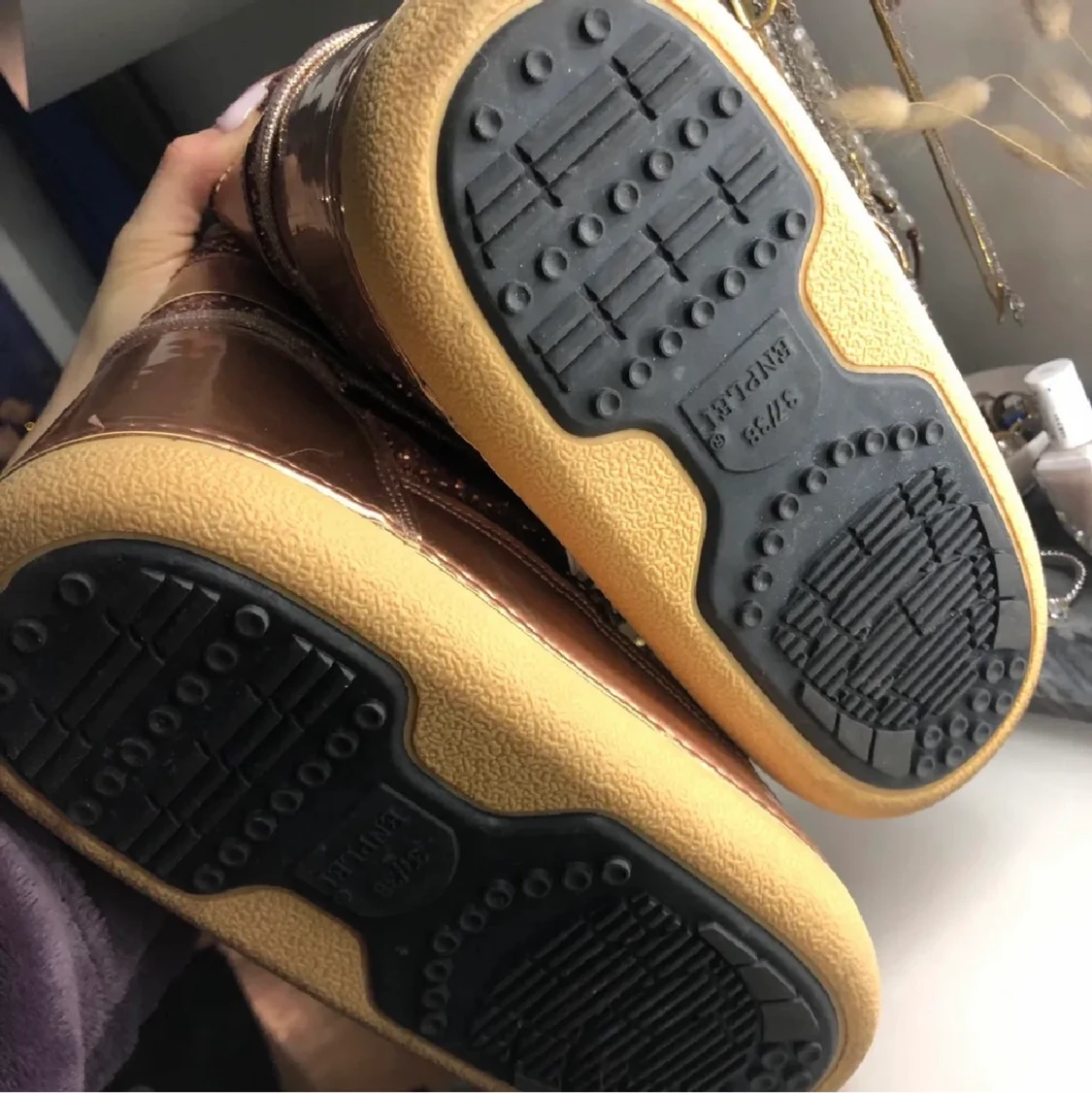 Inuikiis/Uggs liknande - 90