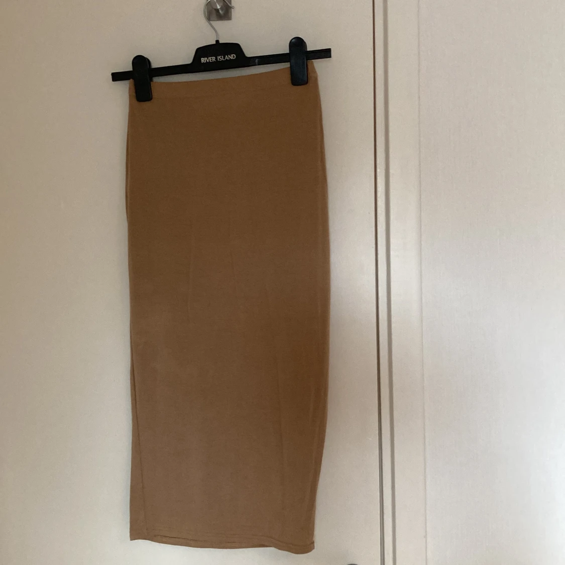 Beige/ljusbrun kjol strl S/M - 90