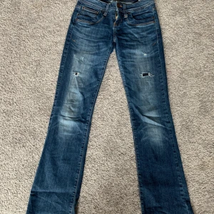 Lågmidjade jeans - Feta