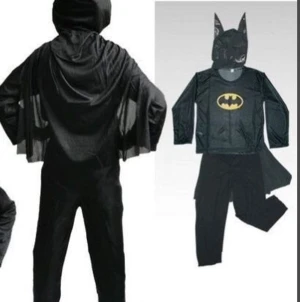 Batman Vuxen Dräkt  - Top lång ca 68.00cm byxor lång ca 103.00 cm  Passar personer som 160 -175 cm 