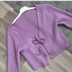 Cardigan - Oanvänd från shein , 20kr💗 så skönt material