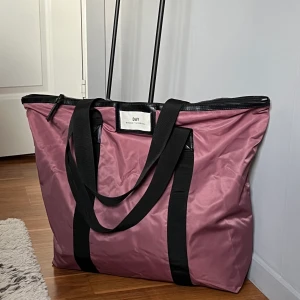 Day Birger et Mikkelsen Gwenet Bag - Använd ett fåtal gånger. Ordinarie pris 499