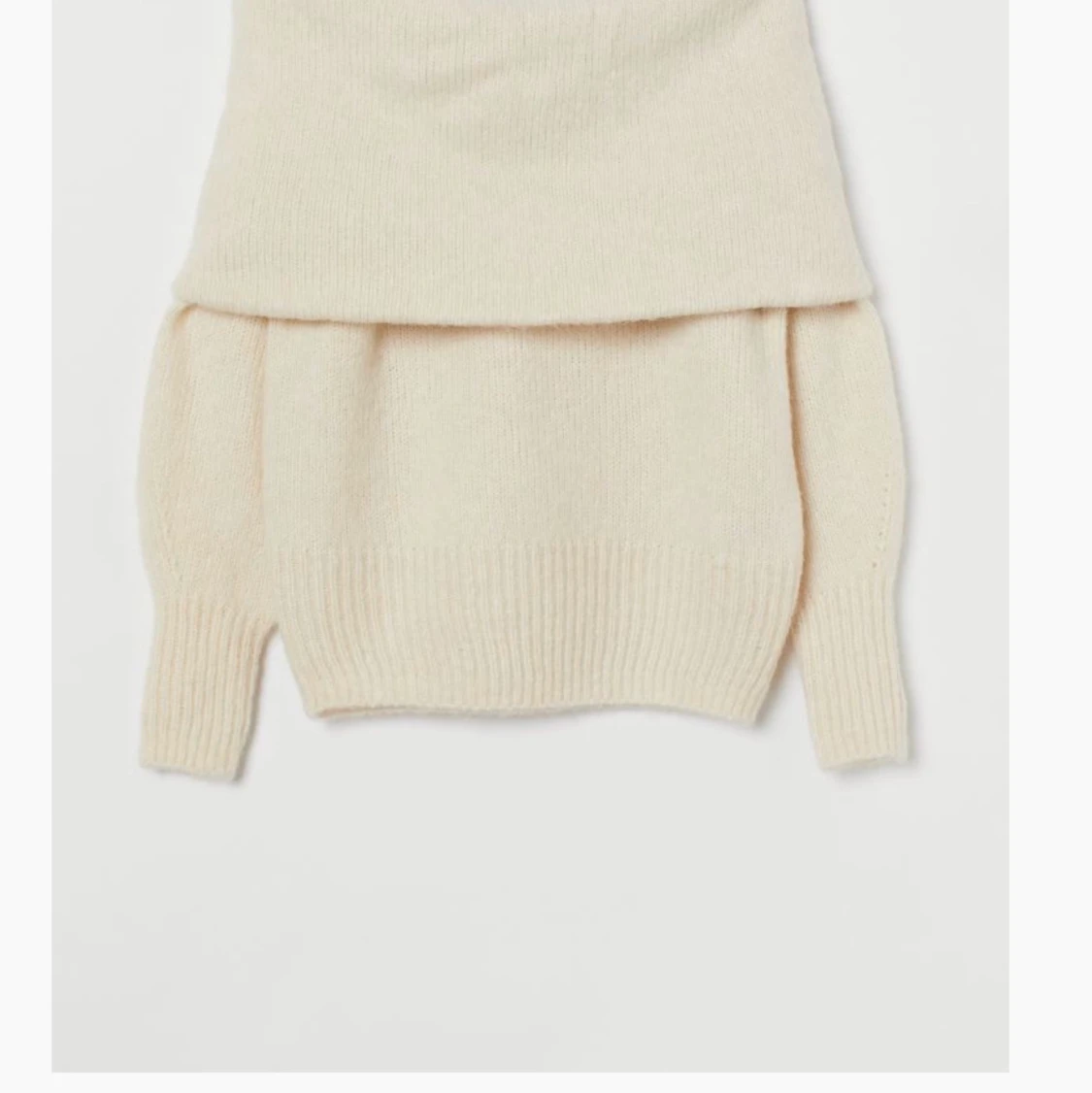 H&M tjock tröja off shoulder