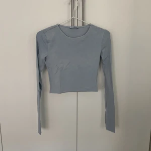 Longsleeve Babyblue Stradivarius - Longsleeve from Stradivarius in Babyblue