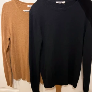 Två Kashmir - Säljer dessa två Kashmir tröjor för endast 800 ifrån indiska. Slut online. Först till kvarn!