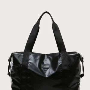 Väska - Köpte denna väskan från Shein! Andvänd ungefär 4 ggr men har tröttnat på den❤️helt fläckfri och i bra skick, kom privat för mer information och fler bilder!