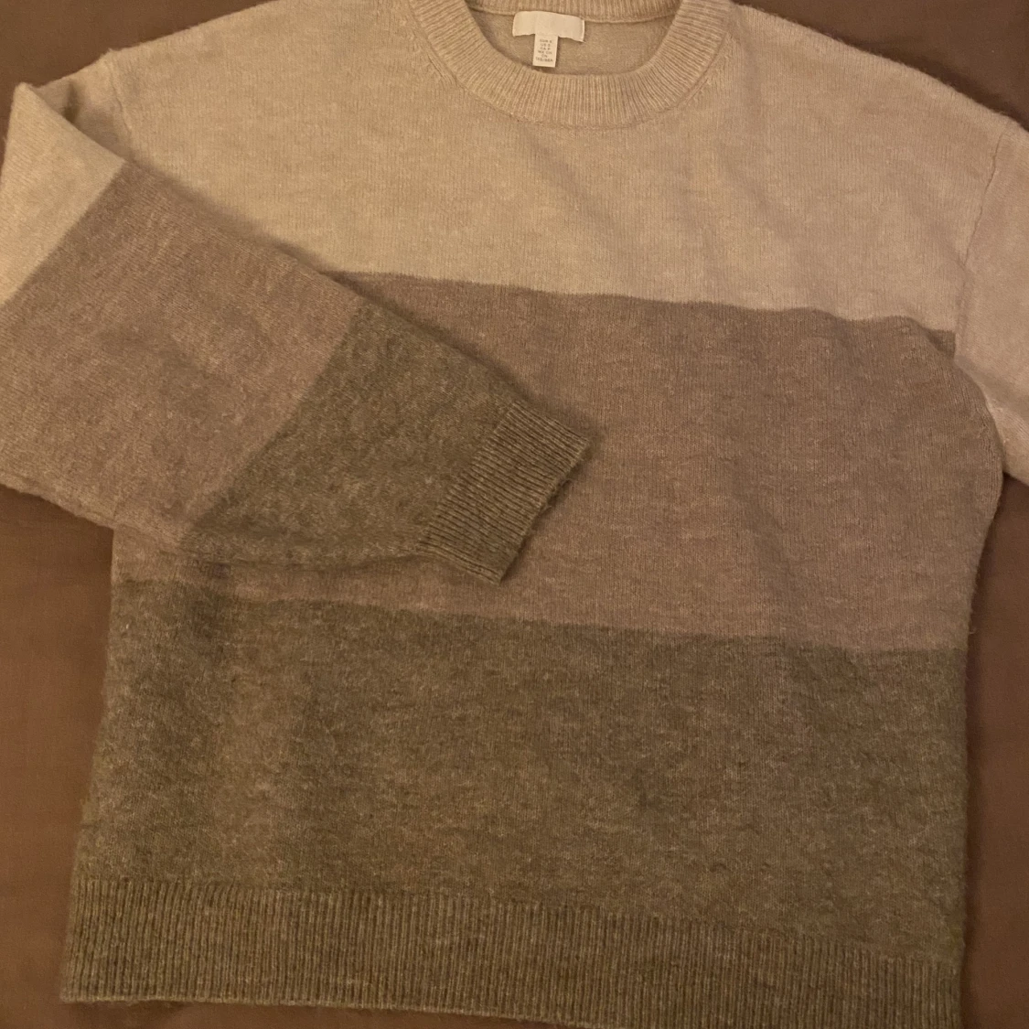 Stickad tröja  - 91