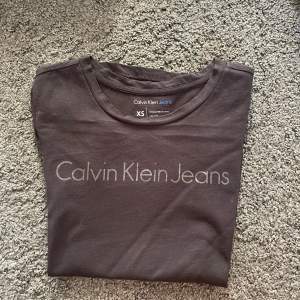 Svart Calvin Klein t-shirt. Fint skick