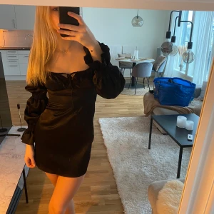 Klänning - 50kr+frakt, S