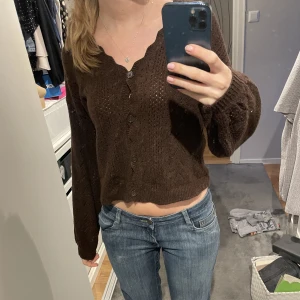 Brun kofta - Brun kofta från zara kids men passar XS, S! Bra skick🙌