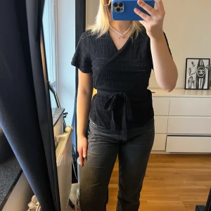 Stickad topp - Stickad topp från & other Stories, helt oanvänd! Strl S💛