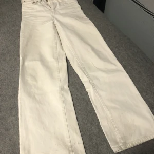 Jeans Boulevard  - Jeans från lager 157 modell Boulevard, helt okej skick. I vissa ljus ser man lite smuts långt ner på benen men inget man tänker på när man har på sig dom💘