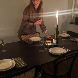 Zara klänning  - Mönstrad zara klänning i fint sick, fråga gärna om fler bidler 😊💓