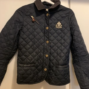 Morris jacka - Jacka från Morris, jätte fint skick! Ny priset va över 3000kr.