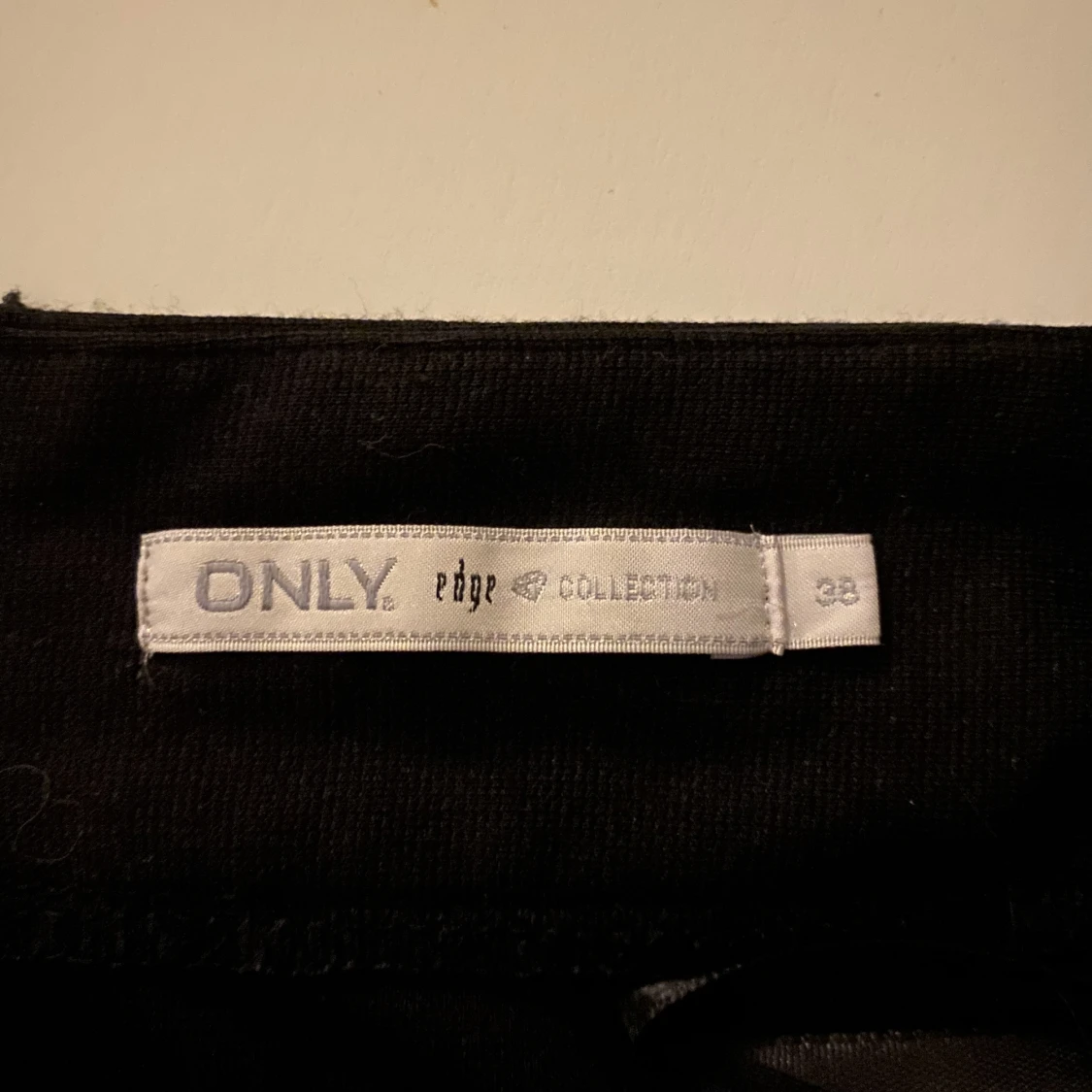 Svart Kjol ONLY (strl. 38) - 90