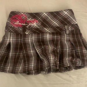 Mini skirt - Sååå söt kjol som inte passar mig längre💗