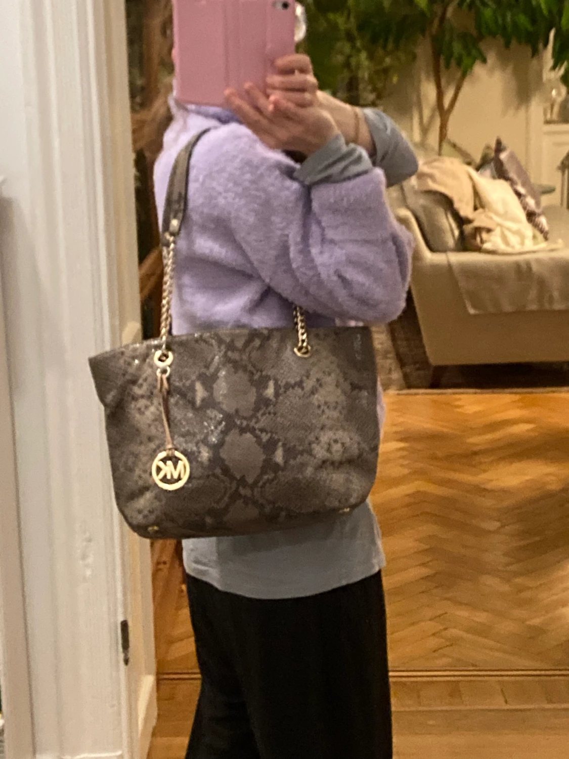 Michael Kors handväska i gott skick.