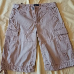 En ny byxor  - En helt ny byxor 