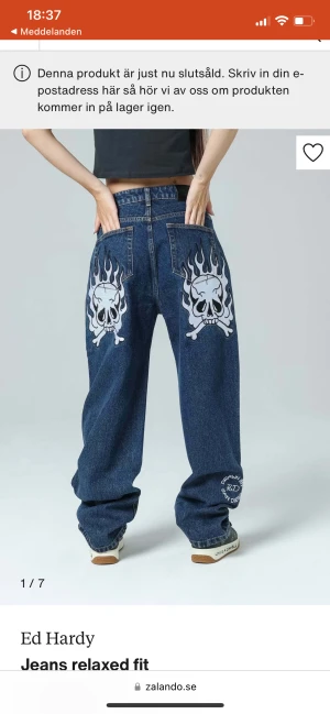 Ed Hardy Jeans - Hej har dessa jeans i storlek M. De är aldrig använda och prislapp är kvar eftersom jag beställde för liten storlek. Undrar om det är någon som har dessa i L som kan tänka sig att byta? 