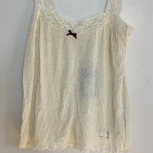 linne  - Så sött odd molly linne. Köpt på sellpy💙 Buda eller köp direkt för 200kr + frakt💗