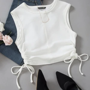 String top - Har använt 3-4 gånger den har ett söm fel på framsidan men det går att fixa genom att sätta den bak och fram 