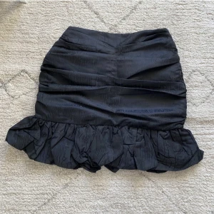 Kjol - Helt oanvänd 