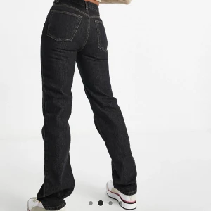 ASOS jeans - Jättefina asos jeans i en cool färg,säljer pga flytt💓❤️❤️aKöp inte genom appens funktioner tar bara Swish 