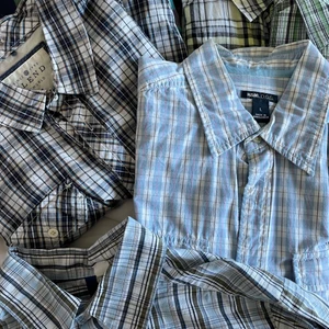 Skjortor - Säljer alla dessa skit snygga kortärmade oversized skjortorna!! Skriv för fler bilder🥰 30kr styck, men det blir såklart billigare om man köper fler🤩