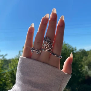 ringar - ringar i storlek 17-18 mm✨ 15kr styck eller alla för 50kr🤍